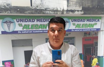 El médico Víctor Cerezo perdió la vida en manos de sicarios que irrumpieron en su consultorio, el hecho ocurrió en el cantón Palenque, Los Ríos. (Redes Sociales).