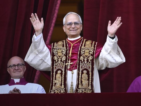 El papa León XIV pide por el fin de las guerras en sus primeros tuits en X, antes Twitter