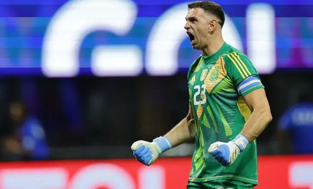 El portero argentino Emiliano Martínez.