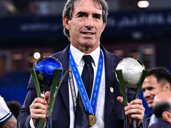 El técnico uruguayo Guillermo Almada.