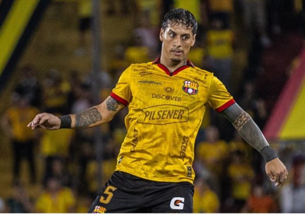 El volante uruguayo Jesús Trindade no seguirá en Barcelona SC.