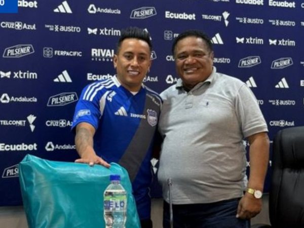 Emelec oficializa el fichaje de Christian Cueva y le otorga la camiseta ‘10’.