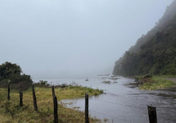 Emergencia en Napo desbordamiento de la laguna de Papallacta y aluvión afectan a comunidades