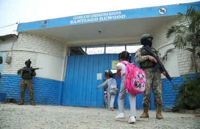 En Ecuador, 520 maestros denuncian extorsiones la delincuencia afecta gravemente al sector educativo