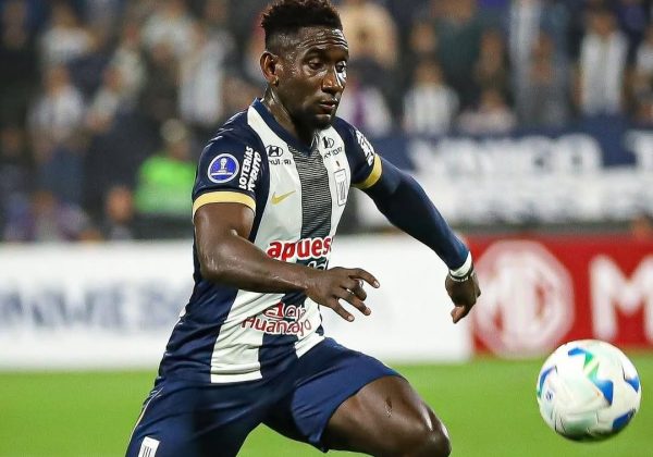 Eryc Castillo, duda para el duelo de Alianza Lima