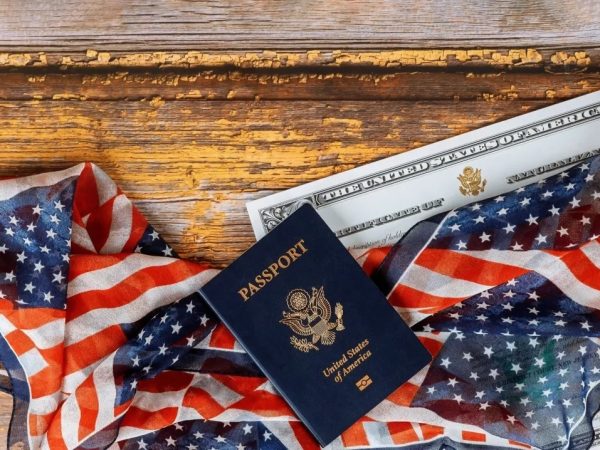 Estados Unidos evalúa una propuesta de reality show para que migrantes compitan por la ciudadanía
