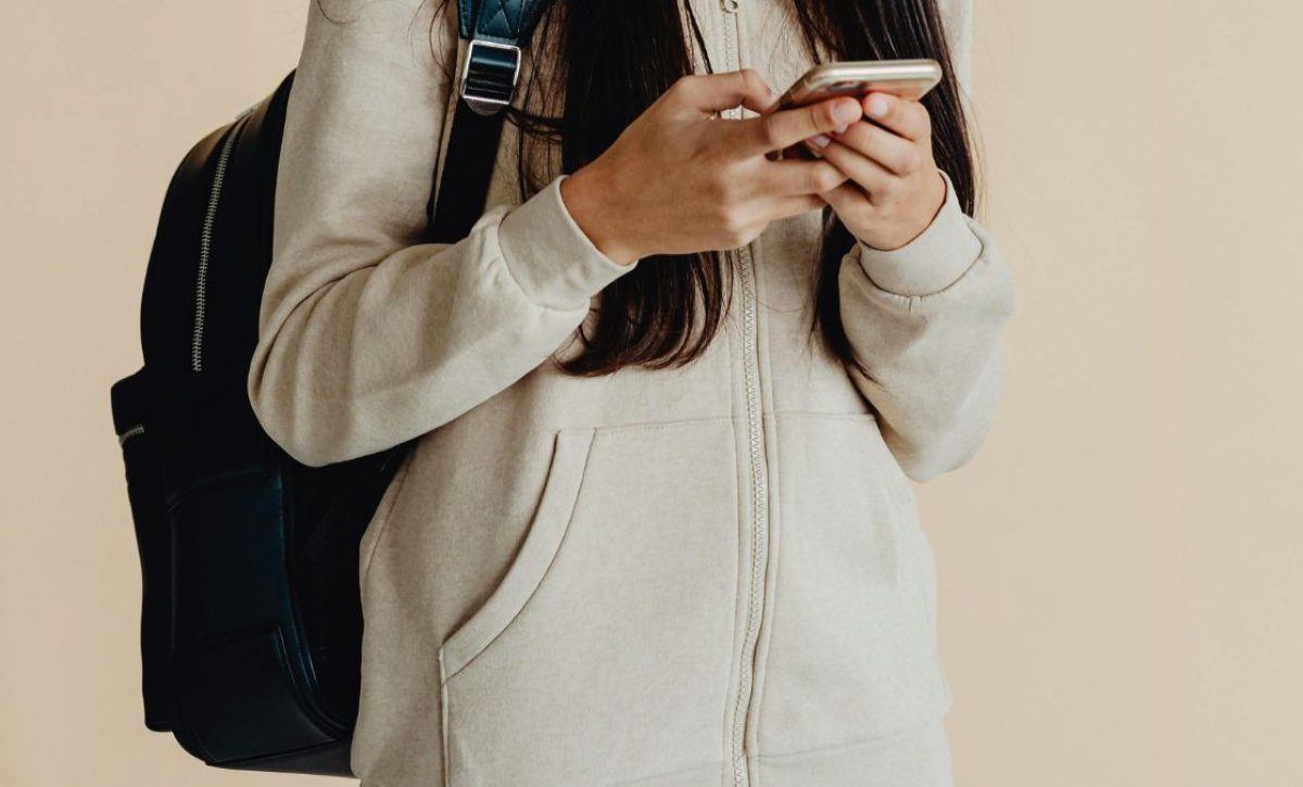 Estos problemas detectó el Ministerio de Educación durante un análisis del uso de celulares en centros educativos. (Pexels).