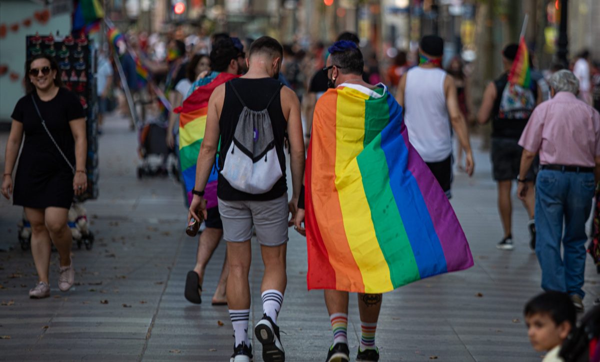 EuropaPress_3210694_manifestacion_orgullo_lgbti_2020_plaza_universitat_barcelona_lema_tenemos-scaled-1