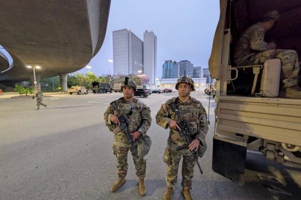 La Administración Trump advierte que "no tiene miedo de ir más allá" para contener las protestas en California