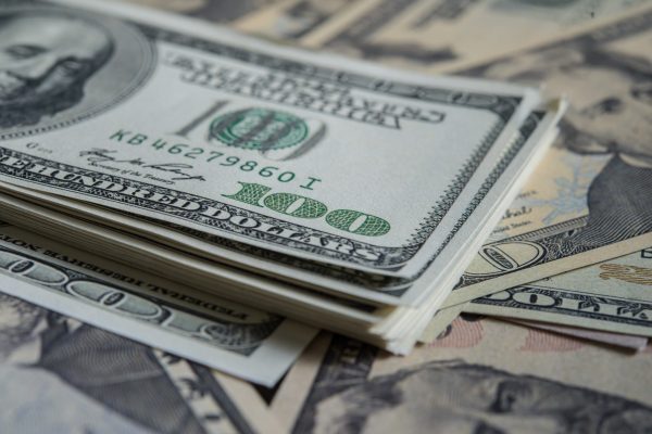 Exactriz de Enchufe TV es investigada por presunto lavado de dinero en trading y criptoactivos