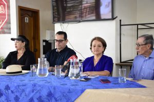 Fressia Villacreses tiene el respaldo de varios activistas y ciudadanos.