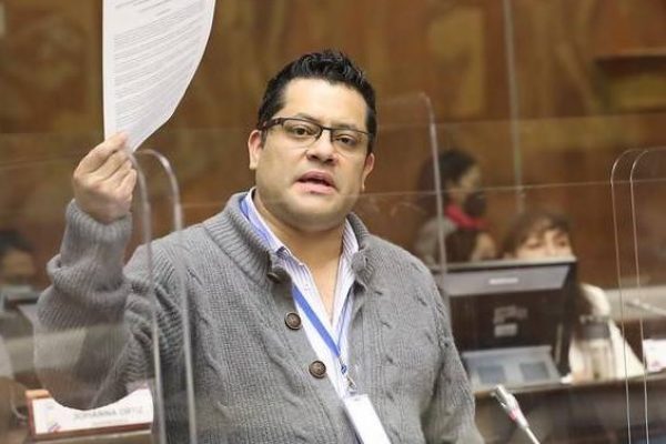 Fausto Jarrín, exdefensor legal del expresidente Rafael Correa, se ha convertido en una figura clave en la gestión política del gobierno de Daniel Noboa.