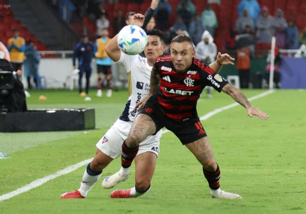 Flamengo y Liga de Quito disputan ese jueves su boleto a octavos en el Maracaná