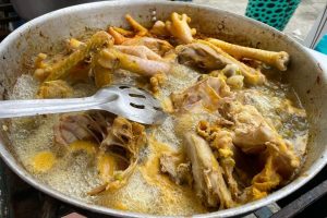 El festival del seco de gallina criolla será este domingo 6 de julio.