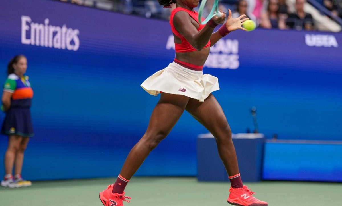 Gauff busca avanzar en el US Open ante Vekic tras ajustar su saque