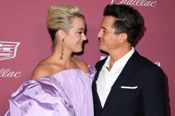 Katy Perry detiene concierto por celos: "Si sigues mensajeándole a mi hombre, te sacaré de aquí"