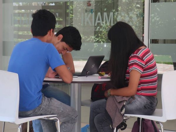 Gobierno-de-Ecuador-defiende-que-en-2022-aumentara-fondos-a-universidades