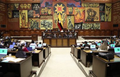 Cecilia Baltazar y Eckenner Recalde Asumen Presidencias de Comisiones Legislativas.