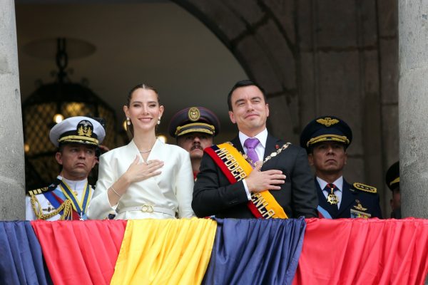 El presidente Daniel Noboa (der) emprenderá una gira por varios países, que arrancará desde el 17 de agosto. FOTO: @DanielNoboaOk.
