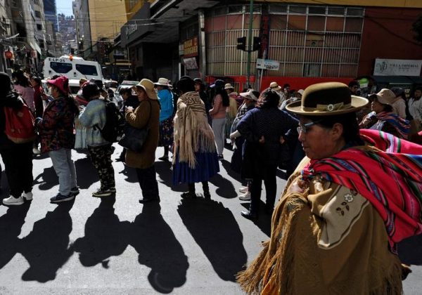 Gobierno de Bolivia admite imposibilidad de restablecer orden en el Trópico.