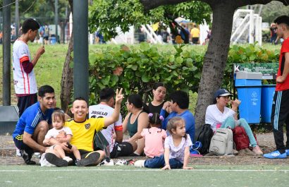 Miles de personas han acudido a los parques municipales de Guayaquil durante el feriado del 24 de mayo.