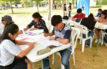 El Parque Samanes de Guayaquil, reunió a familias en una jornada gratuita de lectura, cómics, música y servicios municipales.