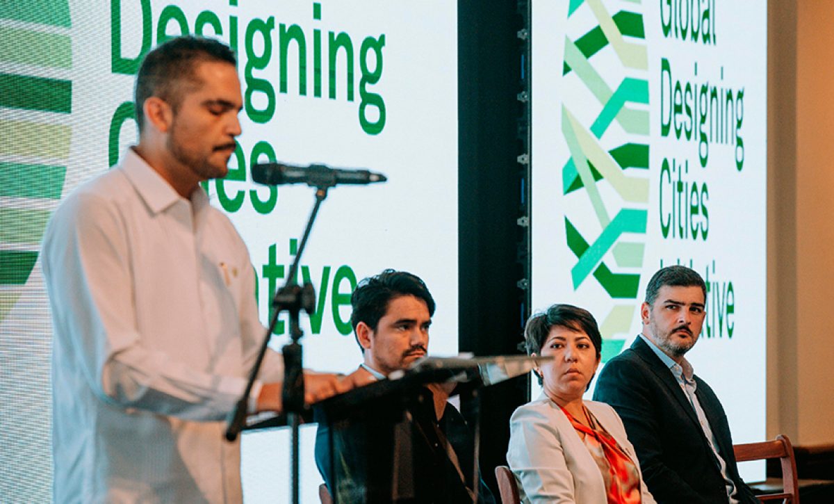 Guayaquil presenta la Guía de Diseño de Calles, una herramienta que moderniza la planificación urbana y prioriza a peatones.