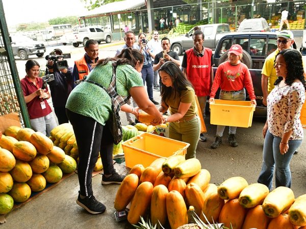 El Municipio de Guayaquil amplió el proyecto Fruver para recuperar y distribuir frutas y verduras frescas a personas en situación de vulnerabilidad.
