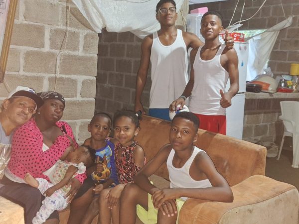 Guillermo “Centavito” Silva transforma su vida y su hogar en Santo Domingo, con apoyo de redes sociales