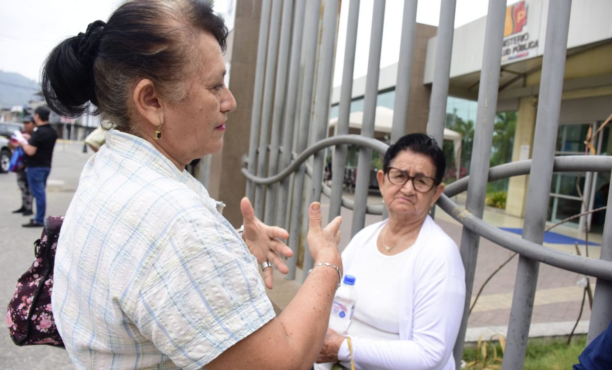 Beatriz Molina, lamentó que su madre no le puedan dar una cita con el especialista.