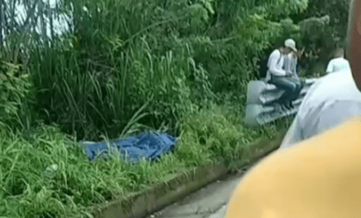 Hallan cadáver con signos de tortura en la vía Santo Domingo - El Carmen