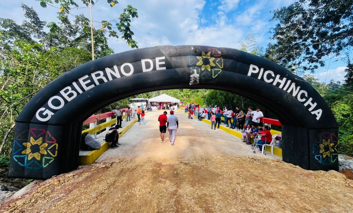 Inauguran puente de alta capacidad en Ruta 2 de Puerto Quito tras décadas de espera