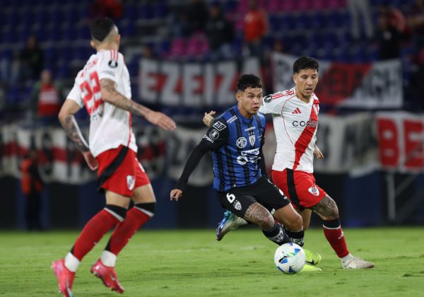 Independiente del Valle busca ante River Plate puntos claves en el Monumental