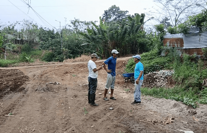 Inicia mantenimiento vial en Río Lindo, zona rural de La Concordia