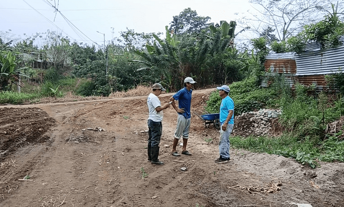 Inicia mantenimiento vial en Río Lindo, zona rural de La Concordia