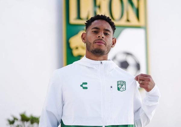 Ismael Díaz deja Universidad Católica y refuerza el ataque del club León de México