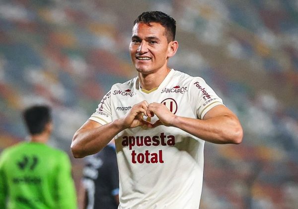 Jairo Vélez sella triunfo de Universitario 2-0 ante Alianza Universidad en Clausura 2025