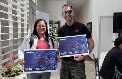 Jenny y Patricio, los usuarios más fieles del Metro en la estación San Francisco
