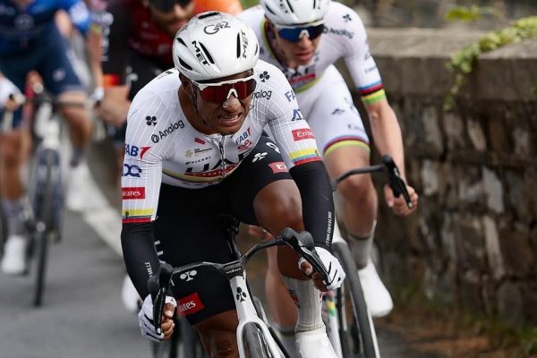 Jhonatan Narváez se prepara para debutar en el Tour de Francia 2025 junto a Pogacar