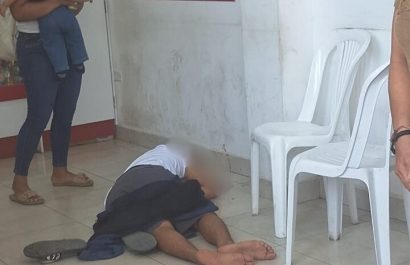 Jordan Farías quedó sin vida en el interior de la farmacia donde compraba medicamentos.