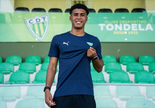 Juan Sebastián Rodríguez presentado como nuevo jugador del CD Tondela