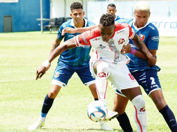 Juventud Italiana golea 3-0 a 11 de Mayo y lidera el Grupo B en Manabí