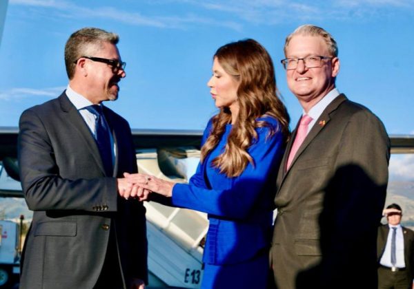 Kristi Noem, secretaria de Seguridad Nacional de Estados Unidos, llega a Ecuador para reunirse con Daniel Noboa. (Cancillería Ecuador)