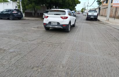 En la avenida 24 solo se retiró el fresado; según las autoridades este lunes 19 se ubicará el asfalto.