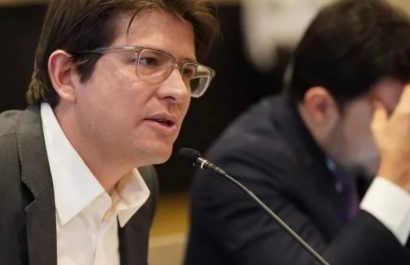 La Fiscalía General de Colombia solicitará que el asesinato del senador y precandidato presidencial Miguel Uribe Turbay sea declarado crimen de lesa humanidad.