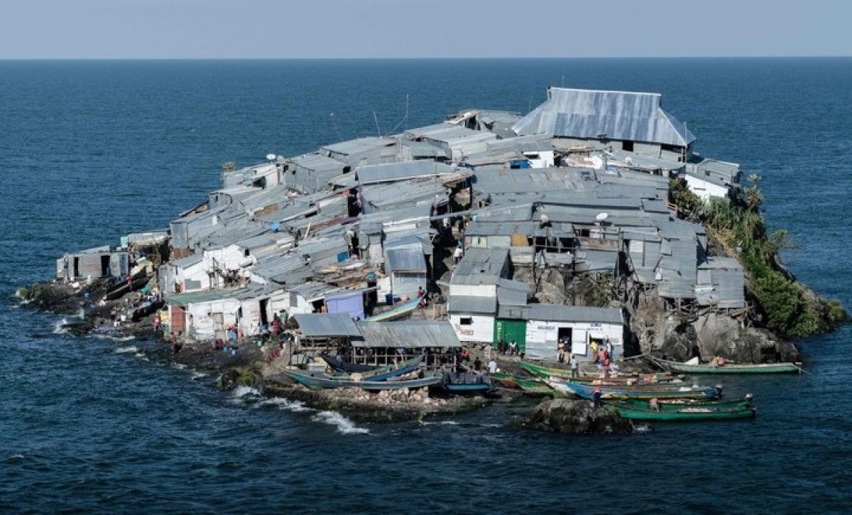 La isla Migingo, una roca de apenas 2 mil metros cuadrados en el Lago Victoria, África Oriental, alberga a unas 500 personas.