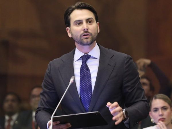 Ley de Integridad Pública: Niels Olsen recibe segunda apelación a la presidencia de la Asamblea Nacional durante segundo debate. (AN).