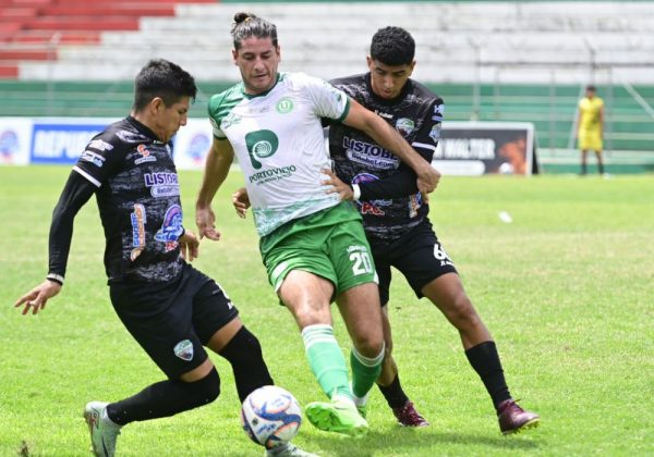 Liga de Portoviejo empata con New Porto y medirá a Politécnico en los playoffs