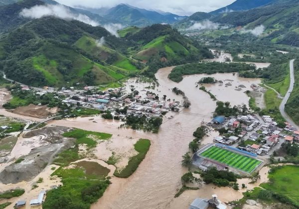 Lluvias intensas en Ecuador afectan a más de 2.100 personas y dejan dos muertos