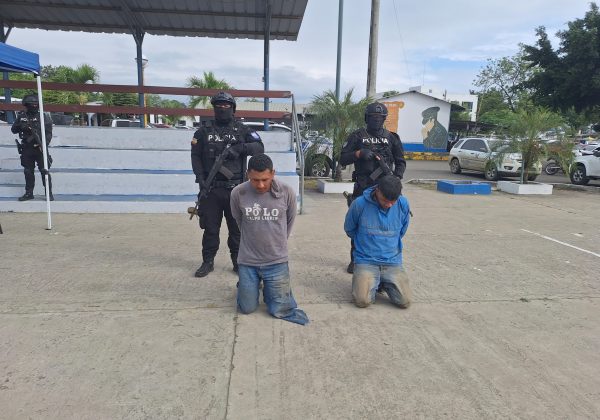 Los detenidos fueron presentados durante una rueda de prensa de la Policía Nacional, antes de ser puestos a órdenes judiciales.